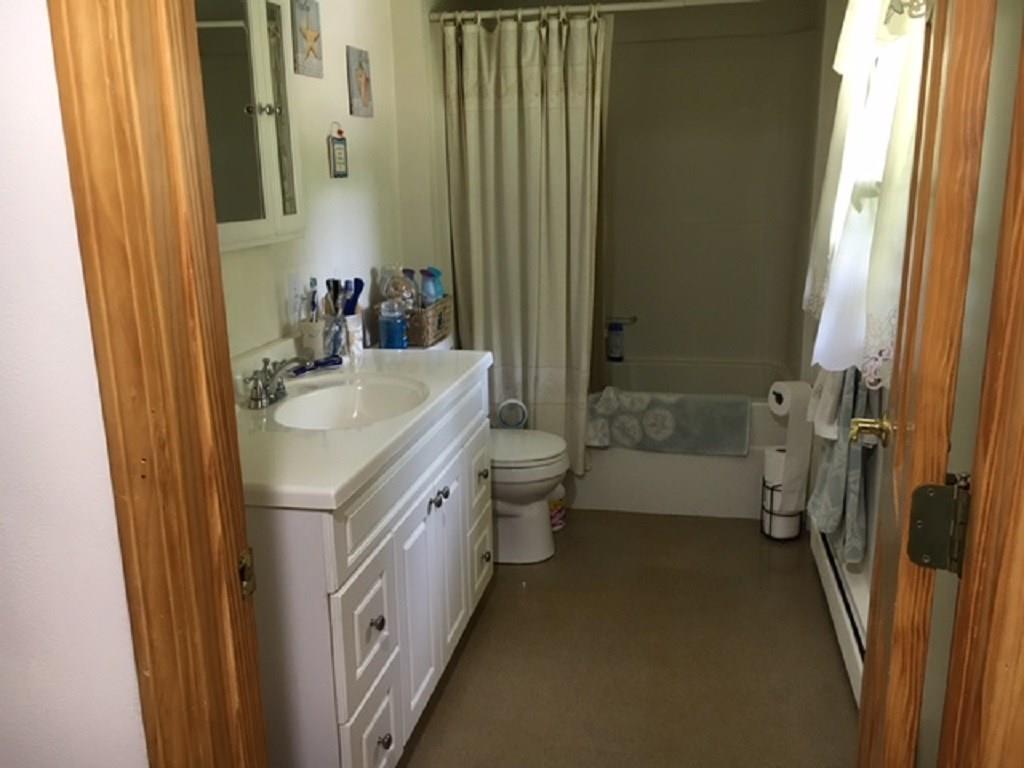1152 Manchester Road Manchester, ME 04351 - Photo 9 of 22 1st Floor Bath