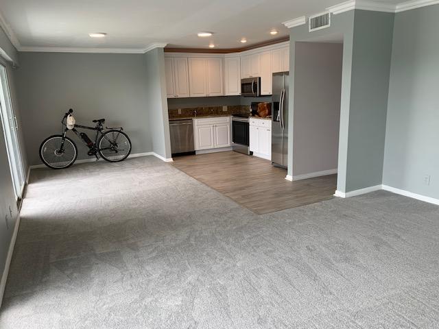 78 Fanshaw B Boca Raton, FL 33434 - Photo 3 of 17 IMG_8445