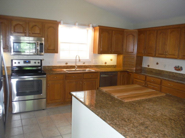 13103 5th Street Lillian, AL 36549 - Photo 24 of 37 Kitchen