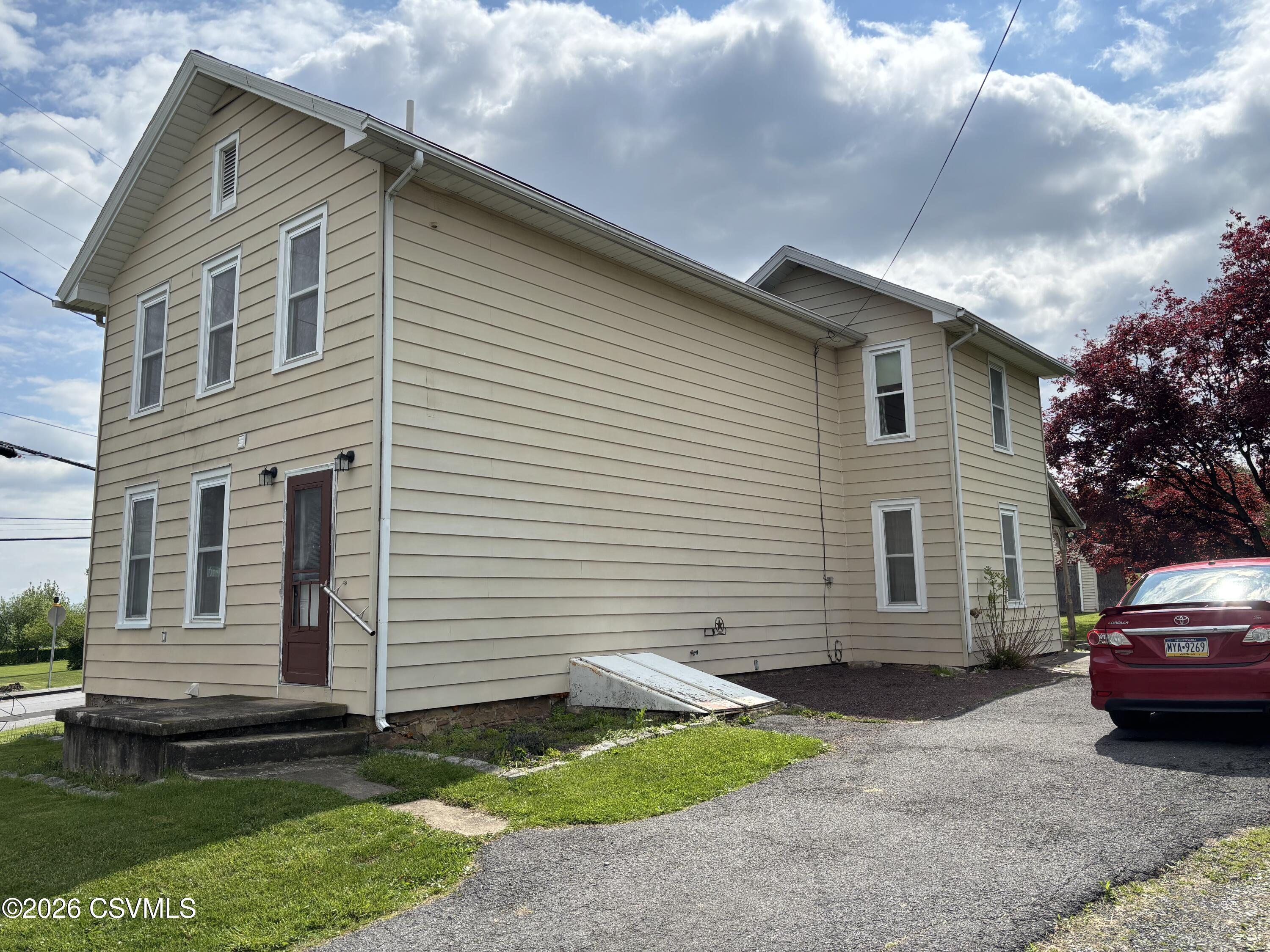 1312 Pinchtown Road Montgomery, PA 17752 - Photo 4 of 36