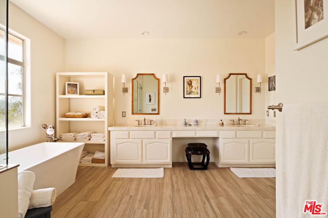 3826 Marks Road Agoura Hills, CA 91301 - Photo 14 of 27