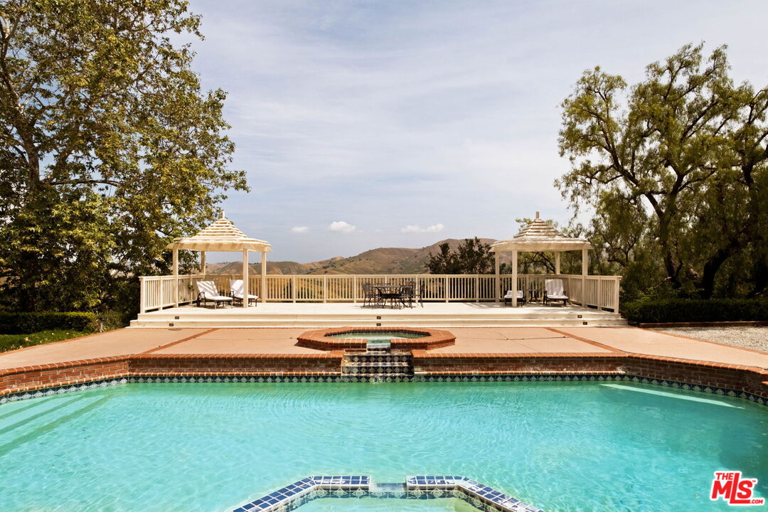 3826 Marks Road Agoura Hills, CA 91301 - Photo 24 of 27