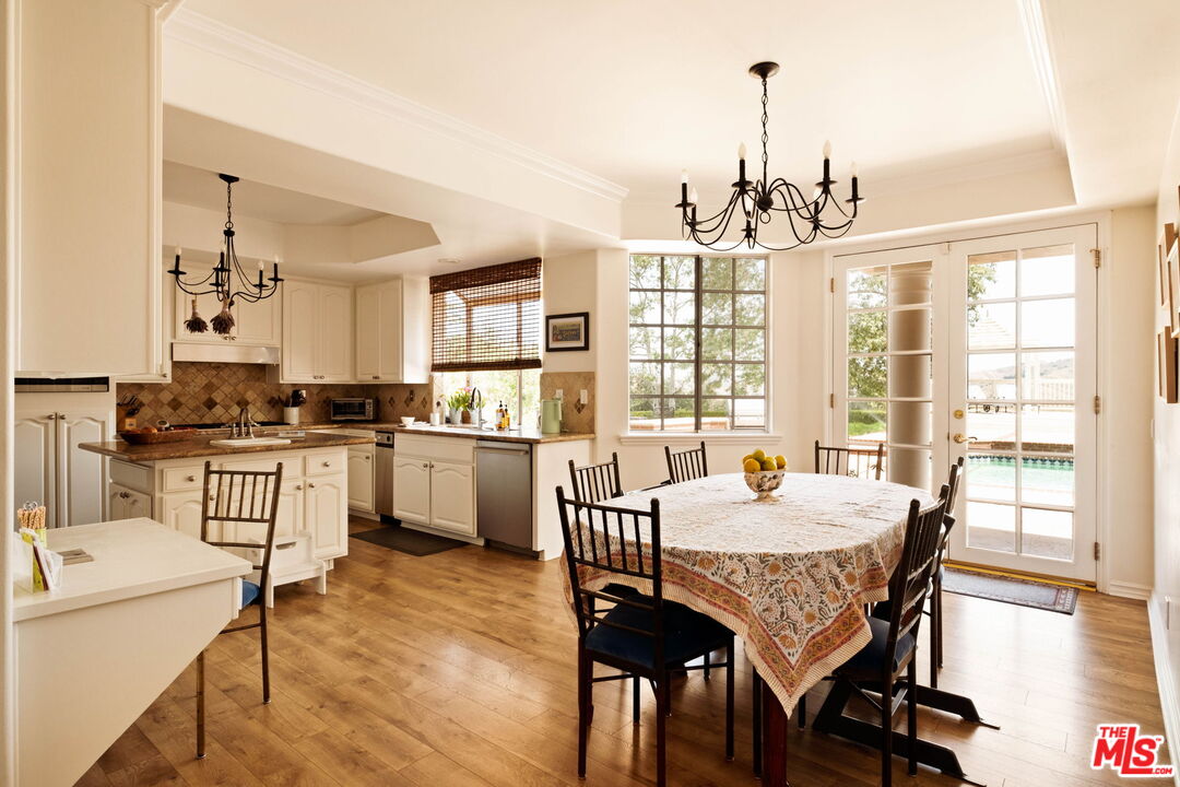 3826 Marks Road Agoura Hills, CA 91301 - Photo 9 of 26