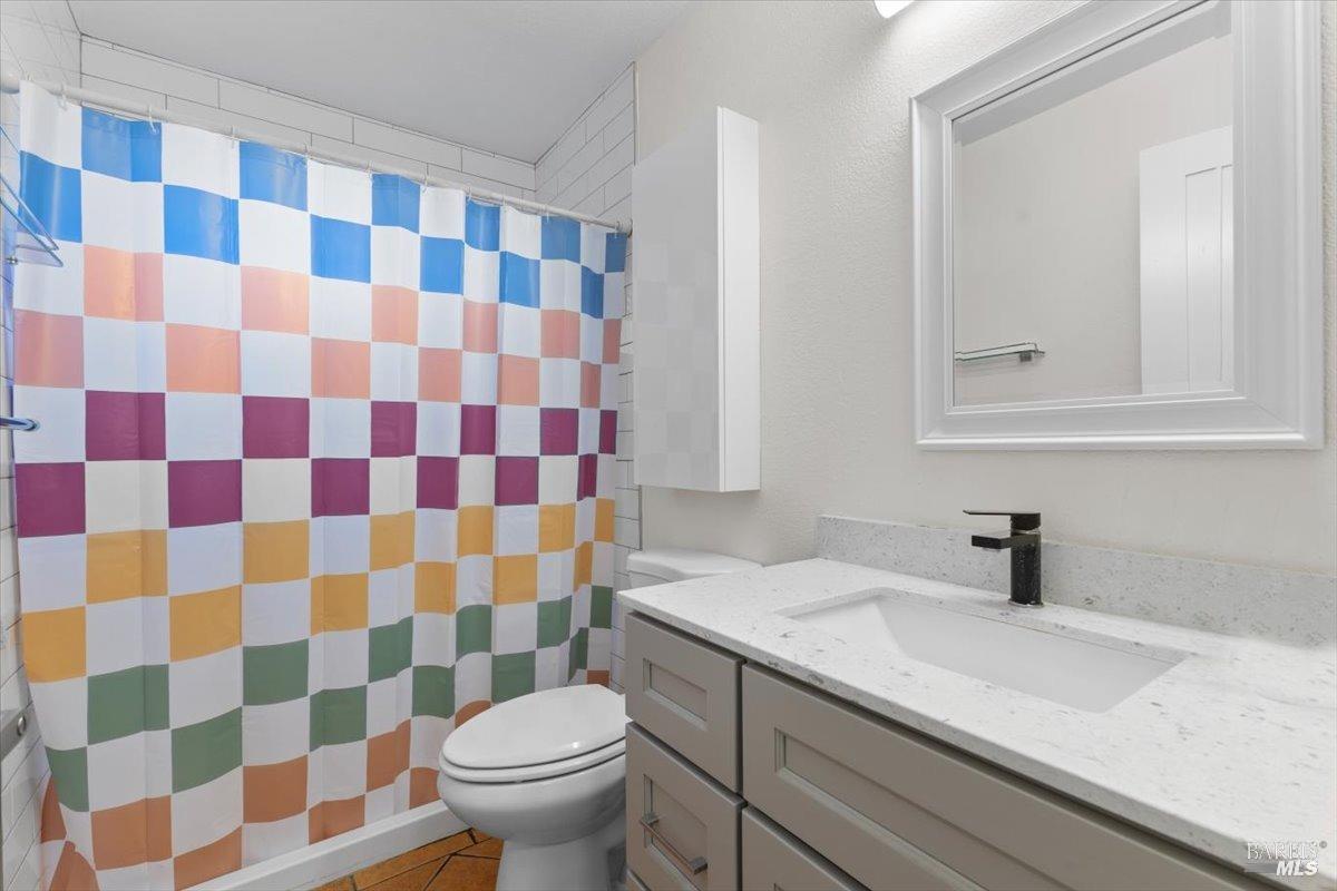 2239 Redwood Road, Unit ABC Napa, CA 94558 - Photo 17 of 20 One of the two baths in House C (Orange Door). House C has recent updated bath and Kitchen.