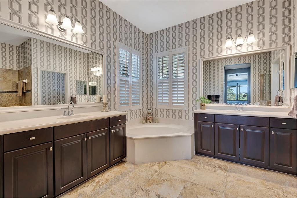 1484 Hickory View Circle Parrish, FL 34219 - Photo 34 of 56