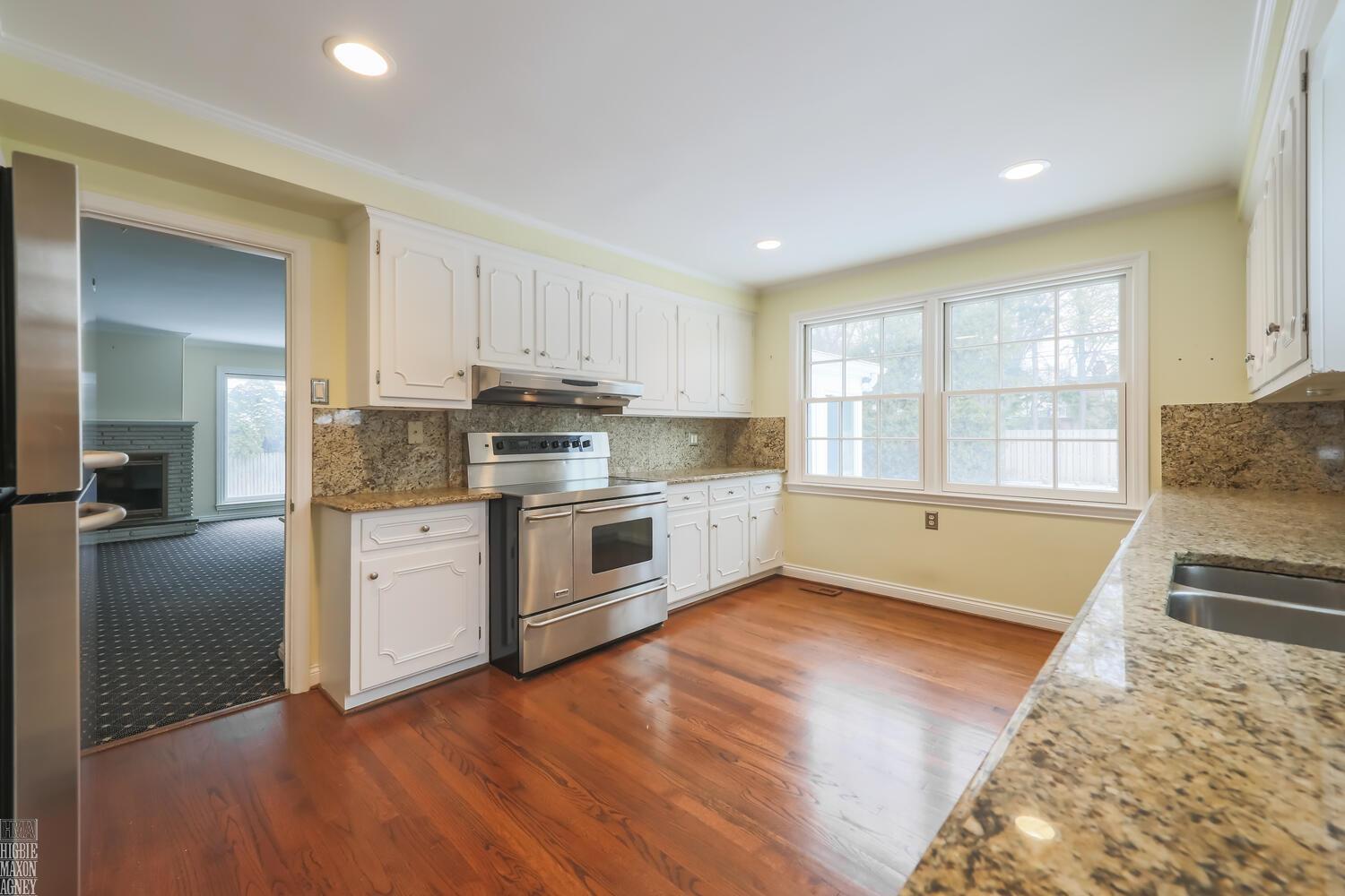 206 Stephens Road Grosse Pointe, MI 48236 - Photo 22 of 44 50164019-f08b80a5-da12-4d33-9df9-b0ed81d7c77f.JPG
