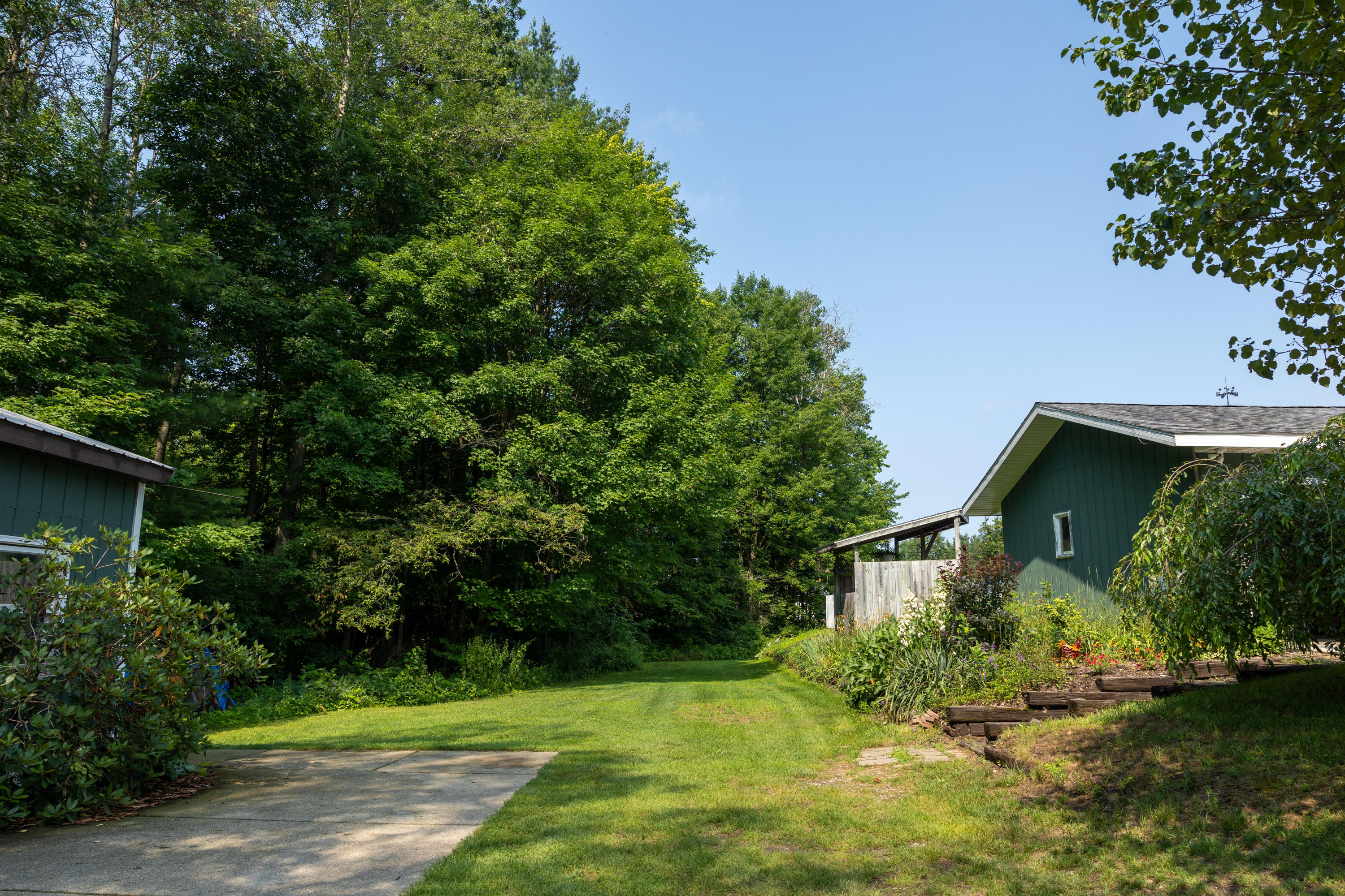 8415 Johnson Road Belding, MI 48809 - Photo 14 of 32 8145Johnson-1798