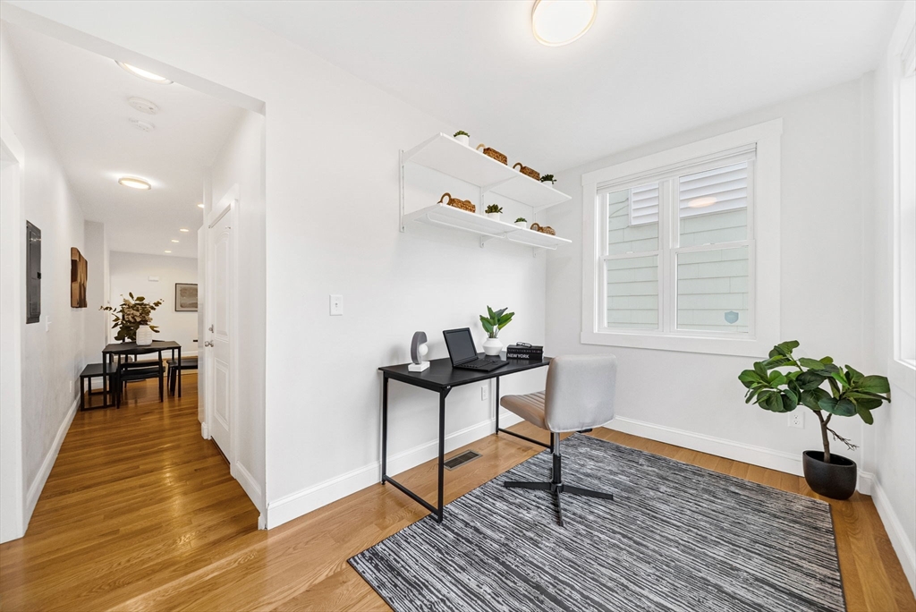 26 Hardwick Street, Unit 1 Cambridge, MA 02141 - Photo 6 of 18