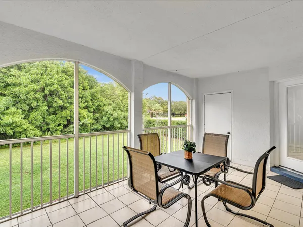 $215,000 | 815 West Boynton Beach Boulevard, Unit 16205, Boynton Beach, FL 33426