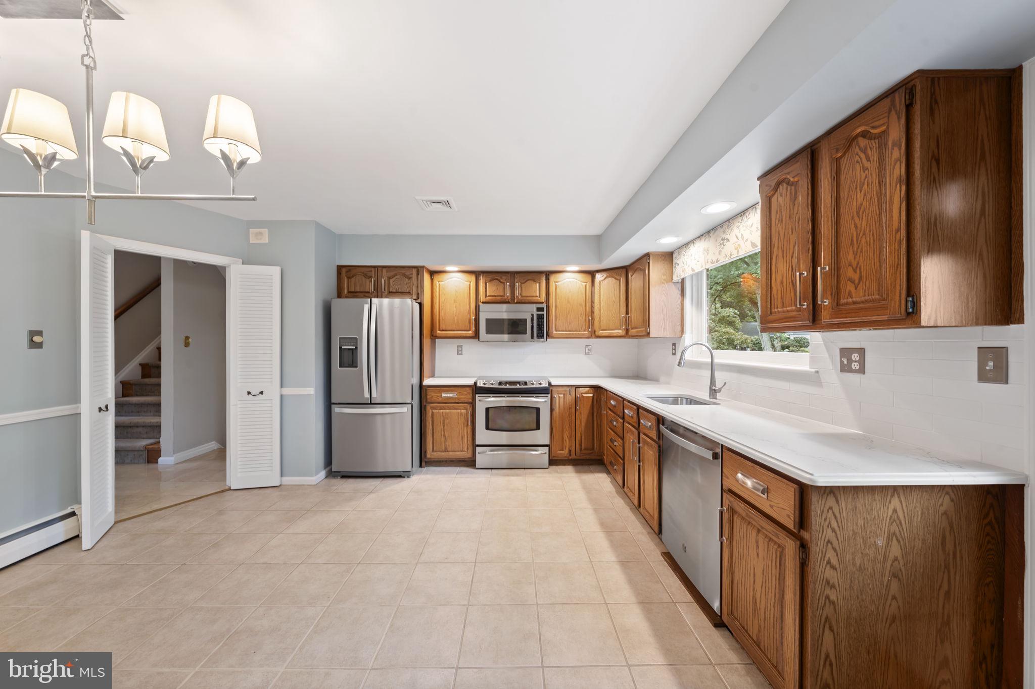 1026 Waltham Road Berwyn, PA 19312 - Photo 4 of 38 Eat-in Kitchen