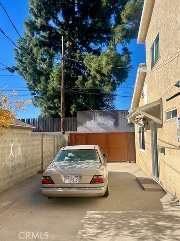 $2,700 | 5945 Riverton Avenue, North Hollywood, CA 91601