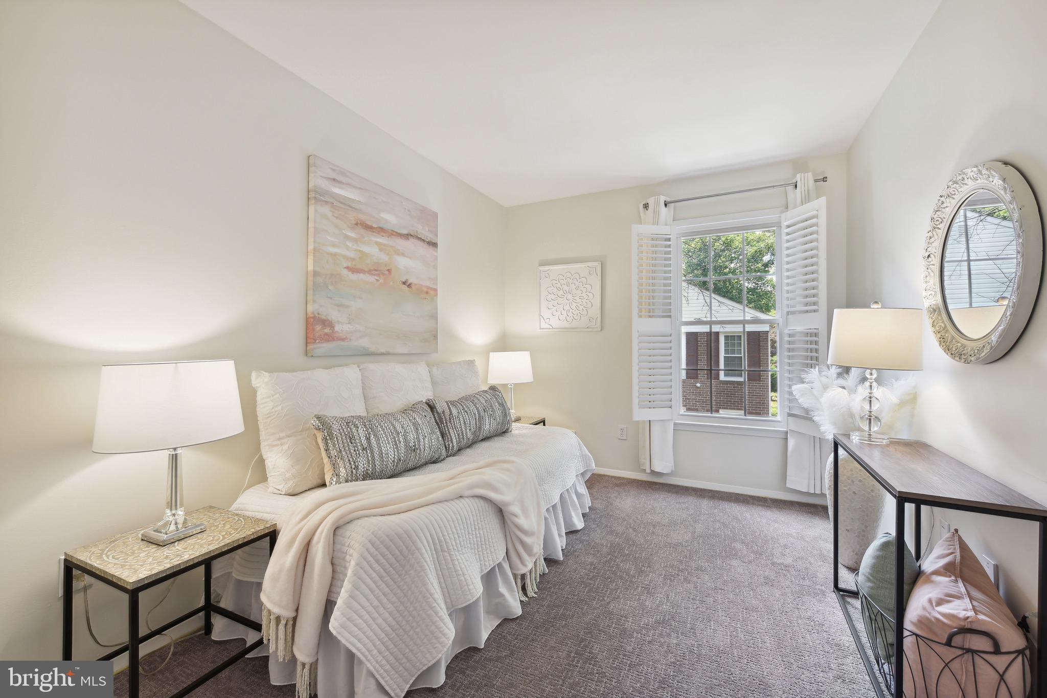 11862 Dunlop Court Reston, VA 20191 - Photo 16 of 28 Upper level bedroom 2