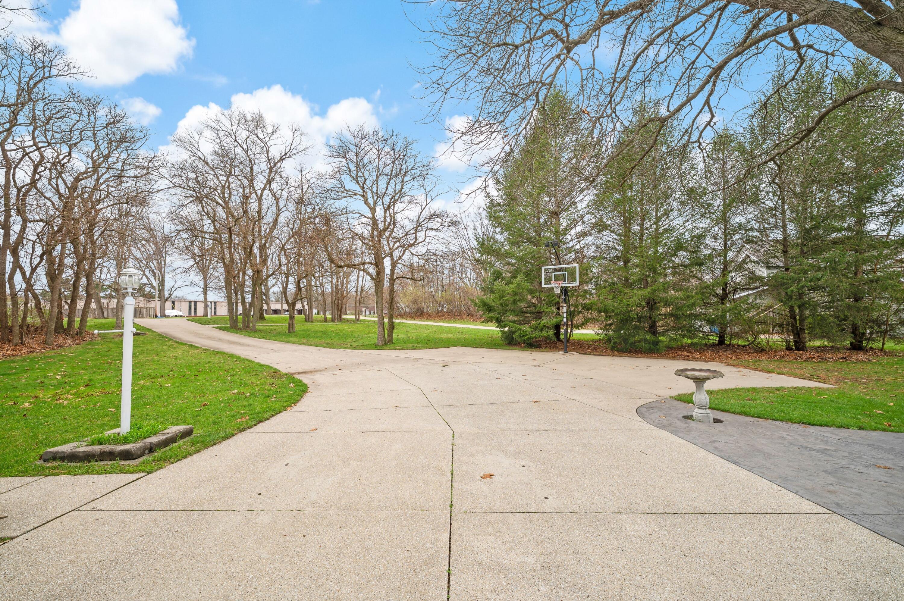 2223 Monica Road Stevensville, MI 49127 - Photo 4 of 61 04DSC_2677