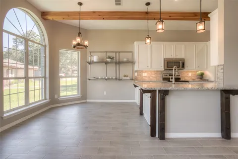 $370,000 | 319 Brook Hollow Drive, Huntsville, TX 77340