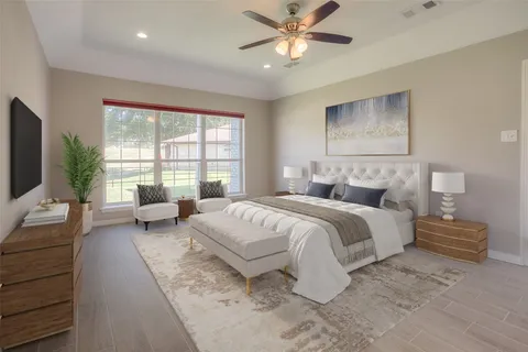 $370,000 | 319 Brook Hollow Drive, Huntsville, TX 77340