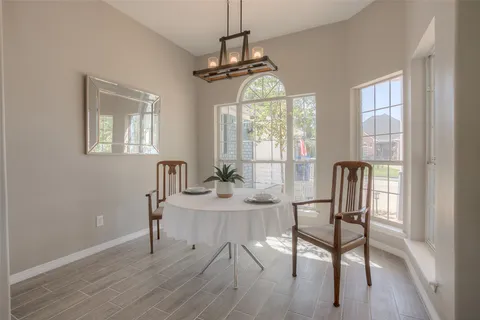 $370,000 | 319 Brook Hollow Drive, Huntsville, TX 77340