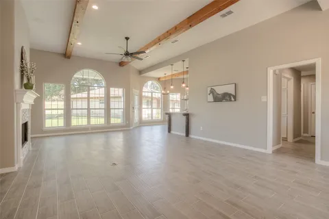 $389,000 | 319 Brook Hollow Drive, Huntsville, TX 77340