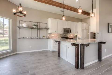 $370,000 | 319 Brook Hollow Drive, Huntsville, TX 77340