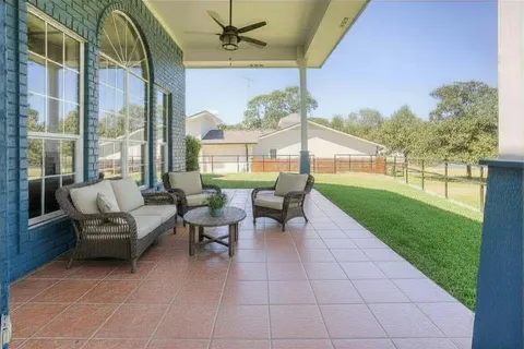 $370,000 | 319 Brook Hollow Drive, Huntsville, TX 77340