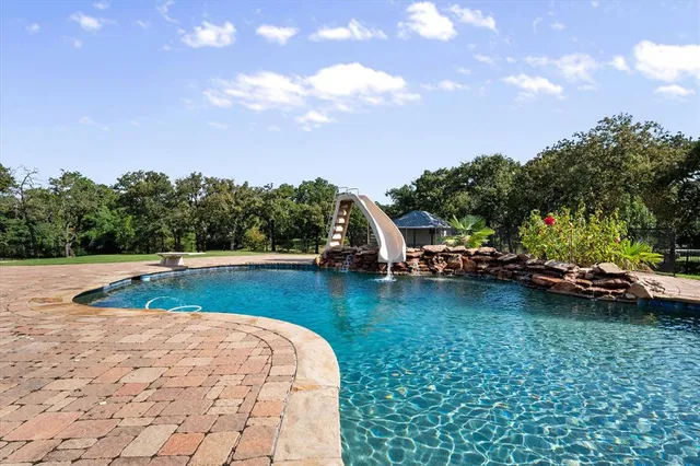 a view of a lake with houses