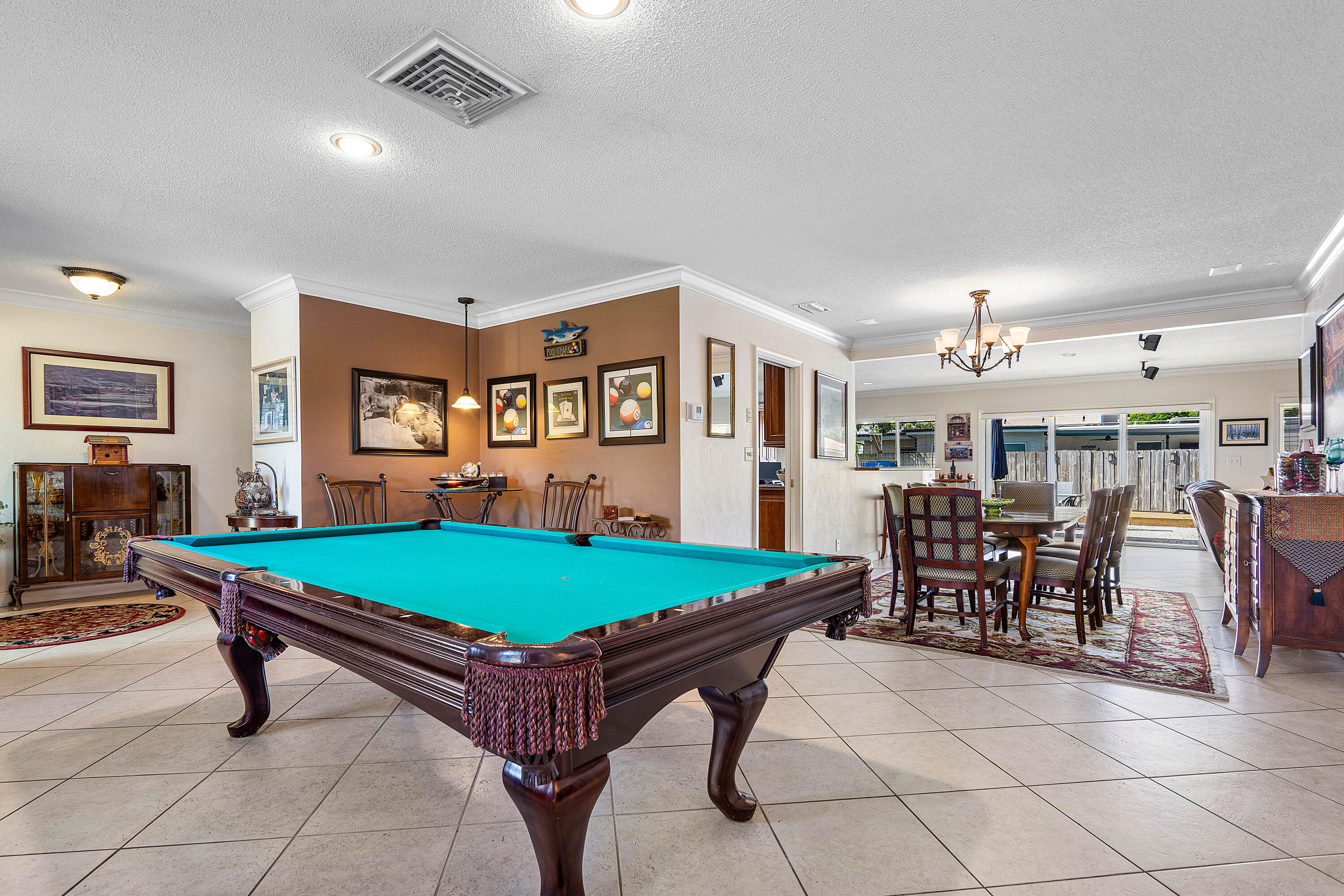 2001 Sharon Street Boca Raton, FL 33486 - Photo 5 of 31 006-2001SharonStreet-BocaRaton-FL-33486-