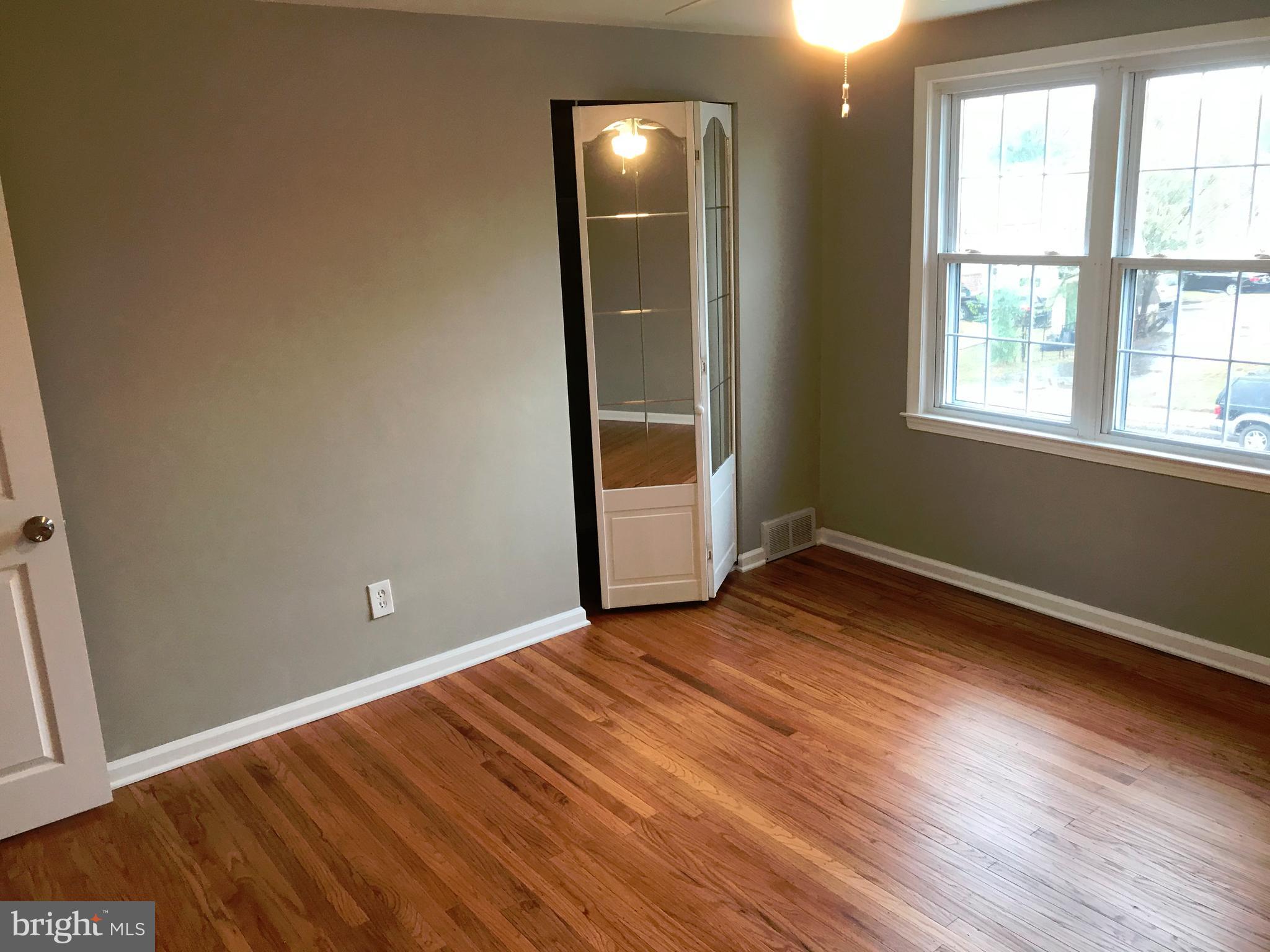 2007 Heather Road Folcroft, PA 19032 - Photo 12 of 21 Gallery Image 12