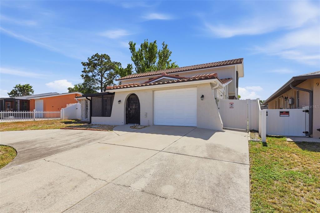 9100 Suffolk Lane Port Richey, FL 34668 - Photo 3 of 39