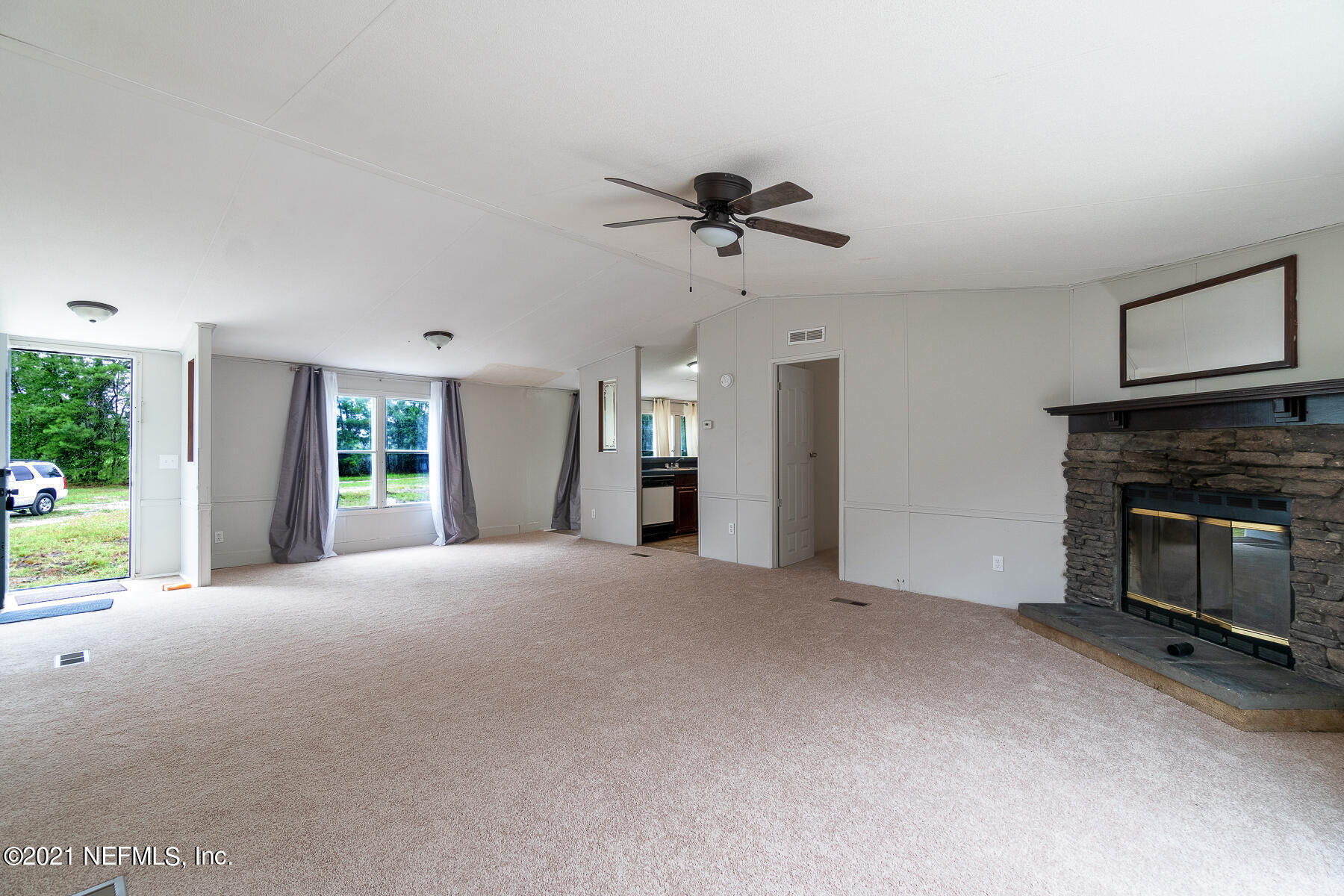 4171 Old Jennings Road Middleburg, FL 32068 - Photo 4 of 25 Living Rm b