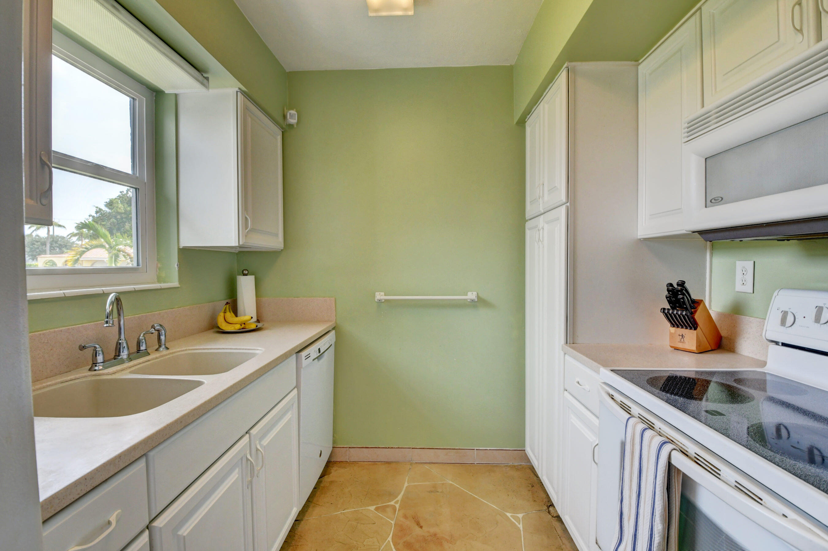 499 Northeast 44th Street Boca Raton, FL 33431 - Photo 10 of 23 20_dsc_3672_3_4_5_6