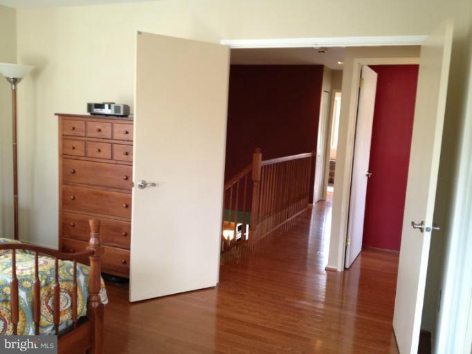 4507 Flintstone Road Alexandria, VA 22306 - Photo 21 of 30 Bedroom (Master)