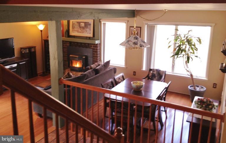 4507 Flintstone Road Alexandria, VA 22306 - Photo 22 of 30 Dining Room