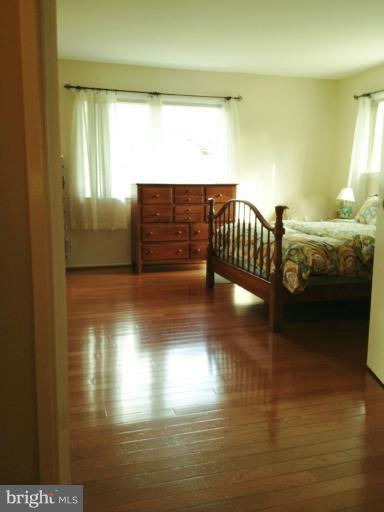 4507 Flintstone Road Alexandria, VA 22306 - Photo 8 of 30 Bedroom (Master)