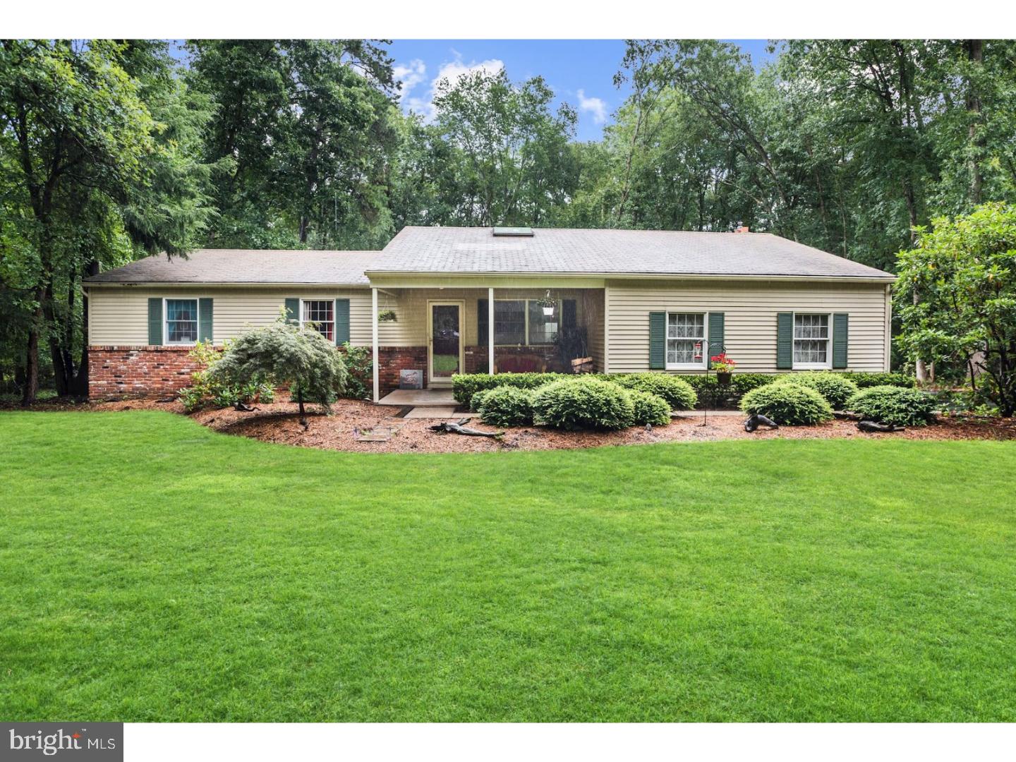 24 Wheatsheaf Road Shamong, NJ 08088 - Photo 1 of 25 Exterior Front