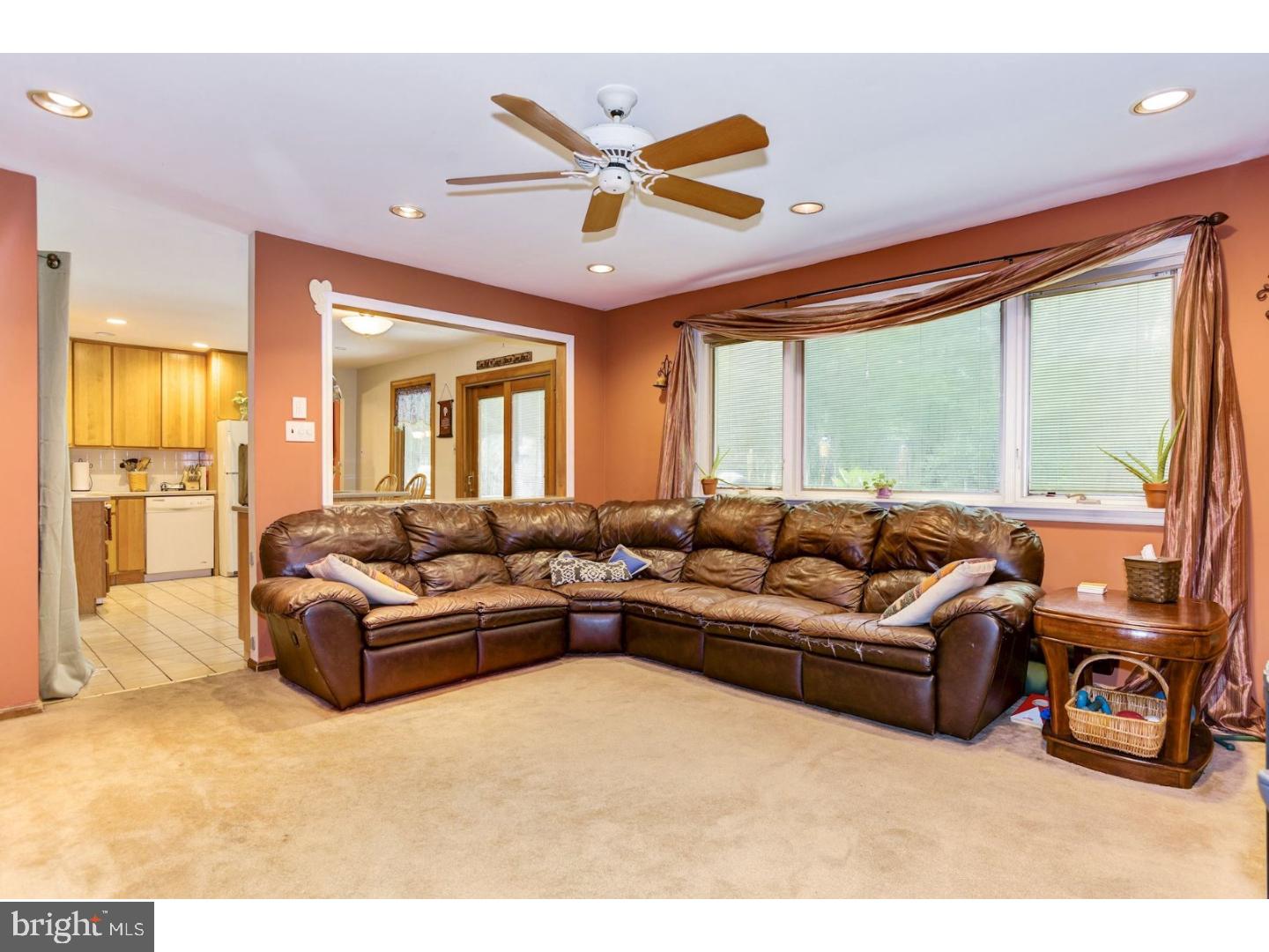 24 Wheatsheaf Road Shamong, NJ 08088 - Photo 14 of 25 Family Room