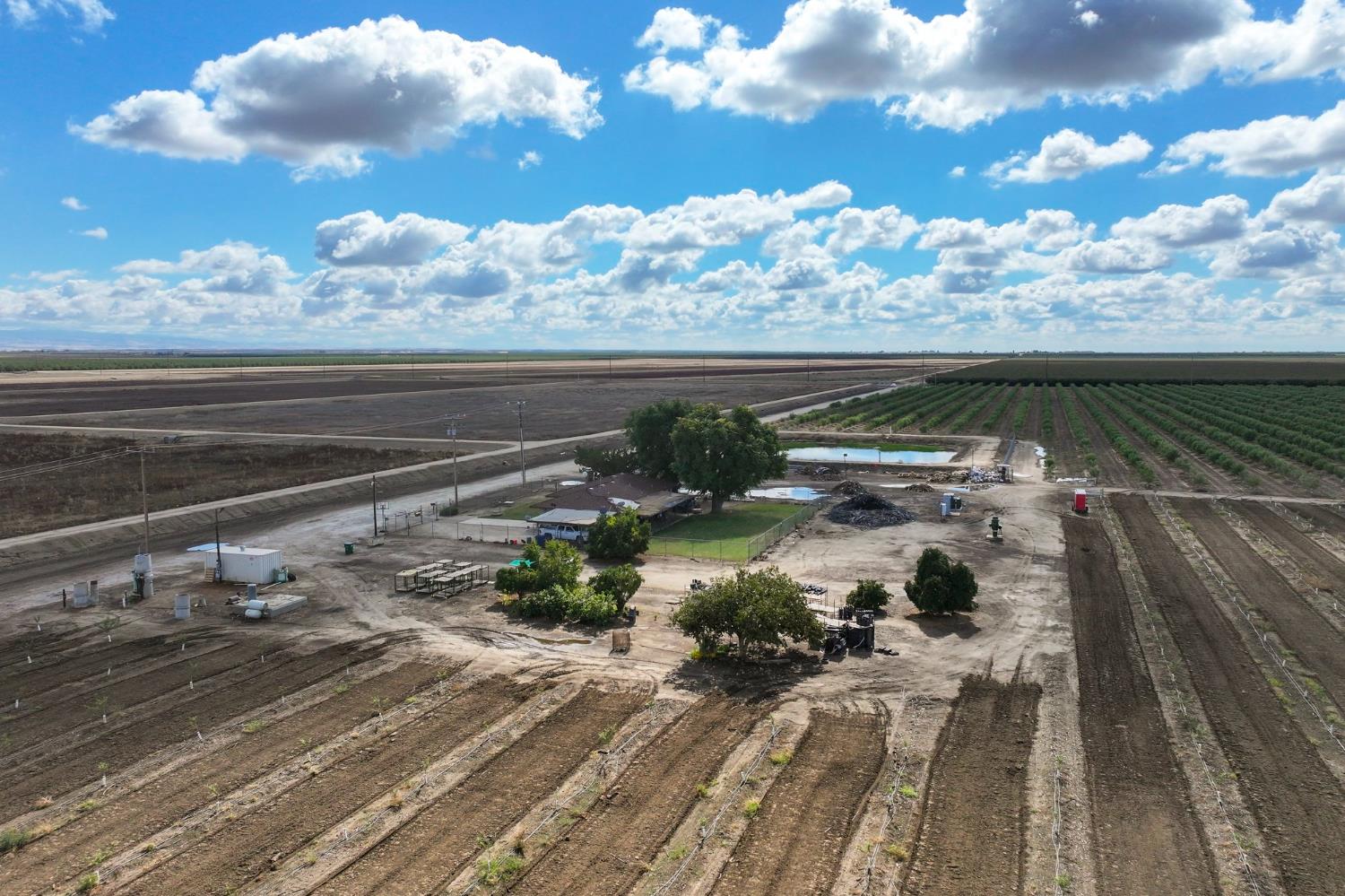 0 Road 168 Delano, CA 93215 - Photo 6 of 12 a view of a lake