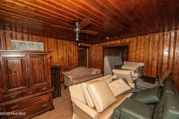 $261,400 | 8605 South Nc 41 Highway, Wallace, NC 28466