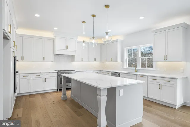 $1,098,000 | 8 Fortuna Drive, Lansdale, PA 19446