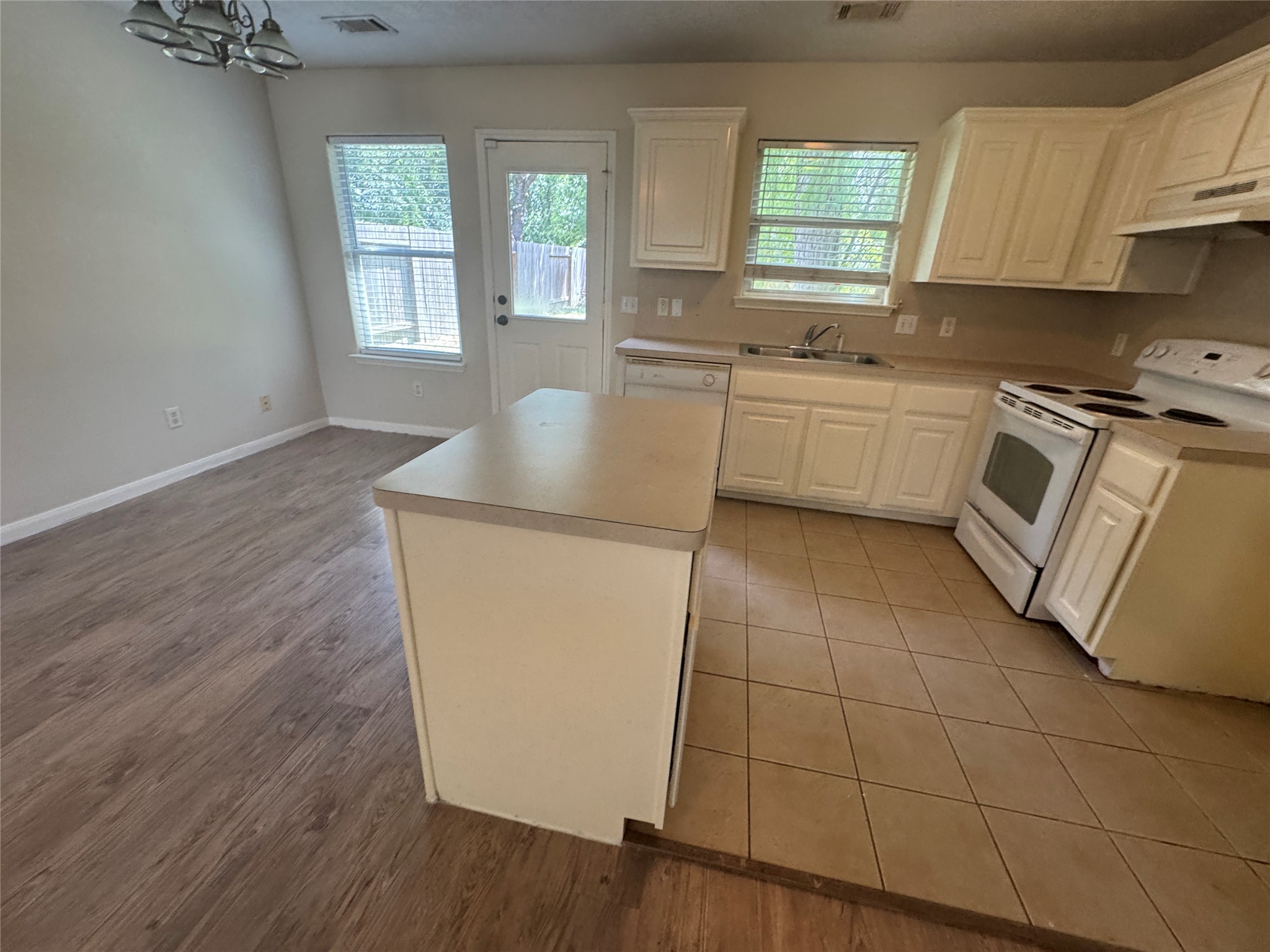 4818 Comal River Loop Spring, TX 77386 - Photo 15 of 42