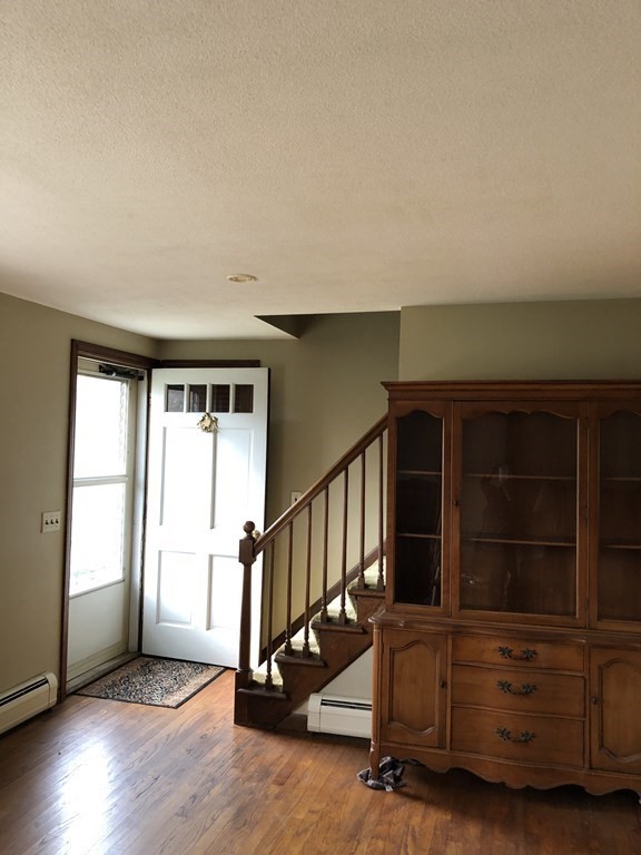 20 Hampden Road East Longmeadow, MA 01028 - Photo 4 of 21 Gallery Image 4
