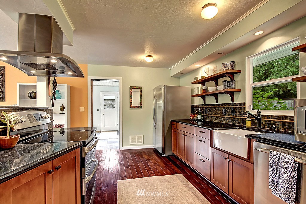 409 East View Ridge Drive Everett, WA 98203 - Photo 3 of 19 Gallery Image 3