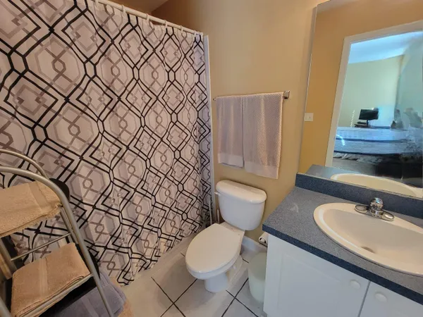 $1,850 | 4278 Avon Park Circle, Tallahassee, FL 32311