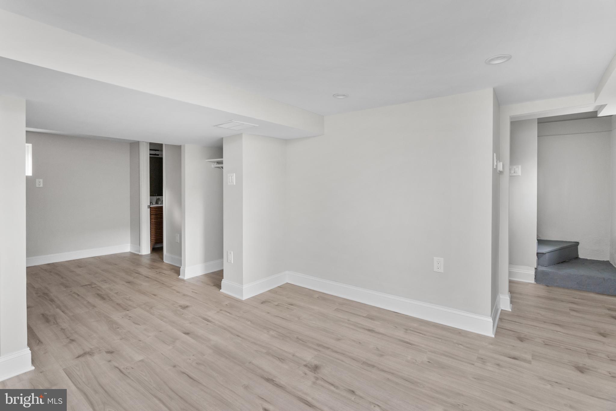 256 Ewingville Road Ewing, NJ 08638 - Photo 23 of 38