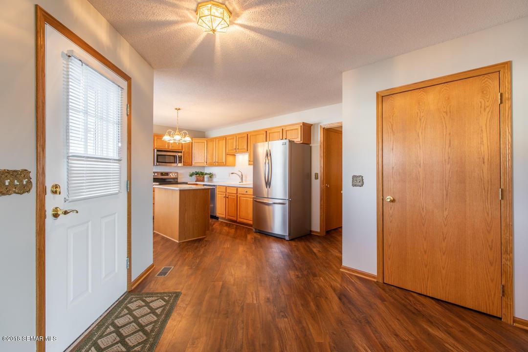 2828 Wellington Lane Southwest, Unit 11 Rochester, MN 55902 - Photo 3 of 22 Gallery Image 3