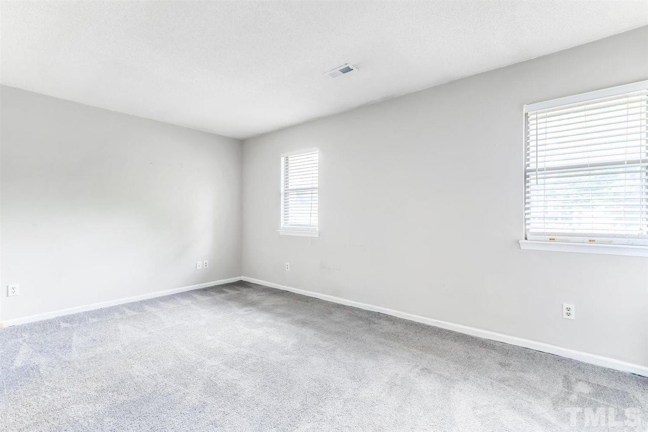 5462 Pine Top Circle Raleigh, NC 27612 - Photo 14 of 20
