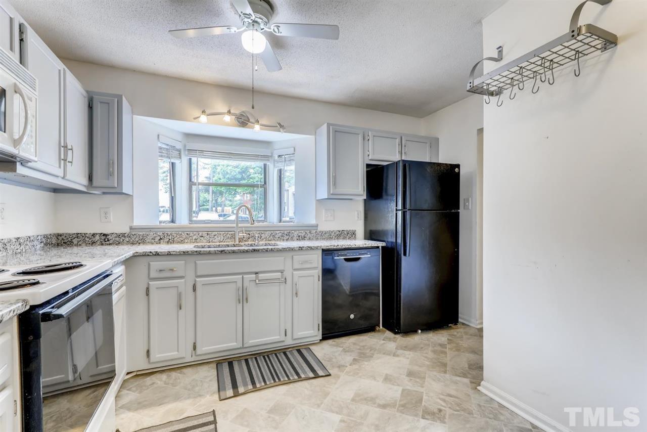 5462 Pine Top Circle Raleigh, NC 27612 - Photo 4 of 20