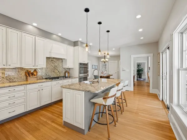 $1,995,000 | 20 Maple Street, Lexington, MA 02420