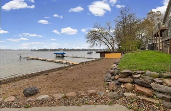 $1,375,000 | 13765 Norelius Lane, Lindstrom, MN 55045