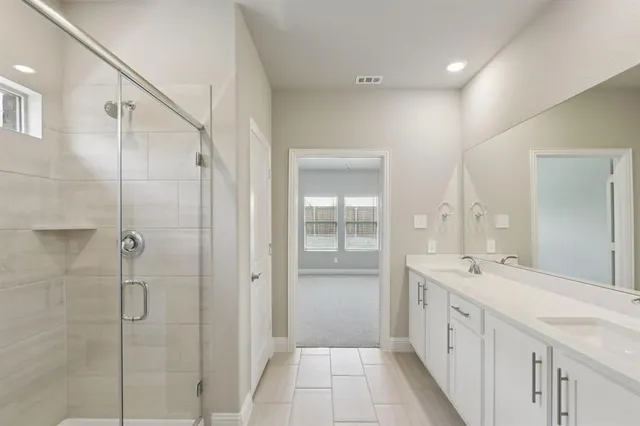 $3,100 | 6625 Vly Lk Lane, Crowley, TX 76036