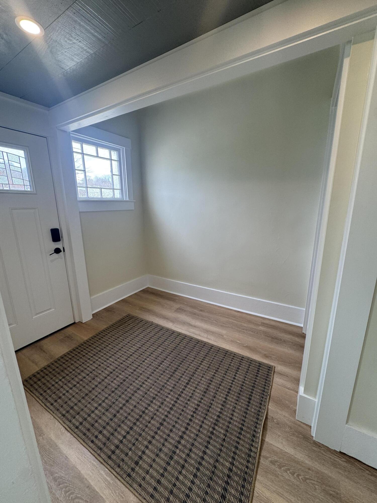 17 4 Rod Road Warren, ME 04864 - Photo 19 of 71 Front Entry
