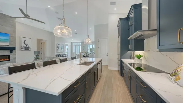 $1,219,900 | 8009 20th Place West, Bradenton, FL 34209